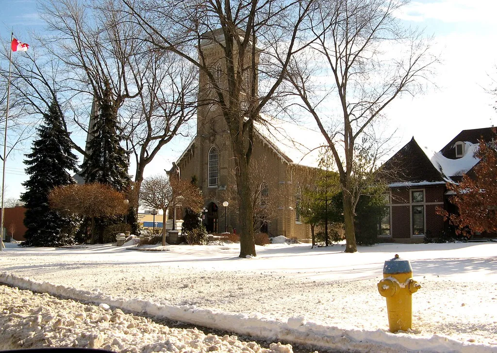 This Roman Catholic church has a lovely old spire with bells that usually ring out every day. Unfortunately the spire has been removed as it needs a lot of repair work. We can usually hear the bells ringing at our house, almost a mile away! We miss them. One day they will put the spire back.