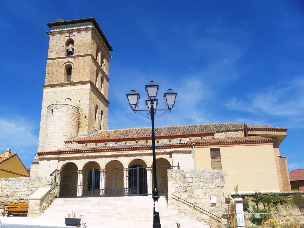 Iglesia de San Cipriano en Fuensaldaña (provincia de Valladolid, Castilla y León).