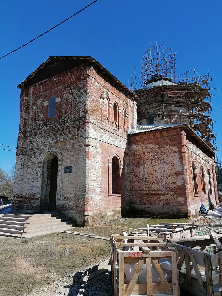 Преображенский храм (Легчищево) в процессе реставрации