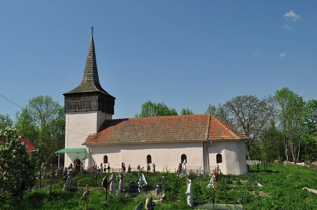 Biserica "Pogorârea Sf. Duh", sat PAROŞ; comuna SĂLAŞU DE SUS