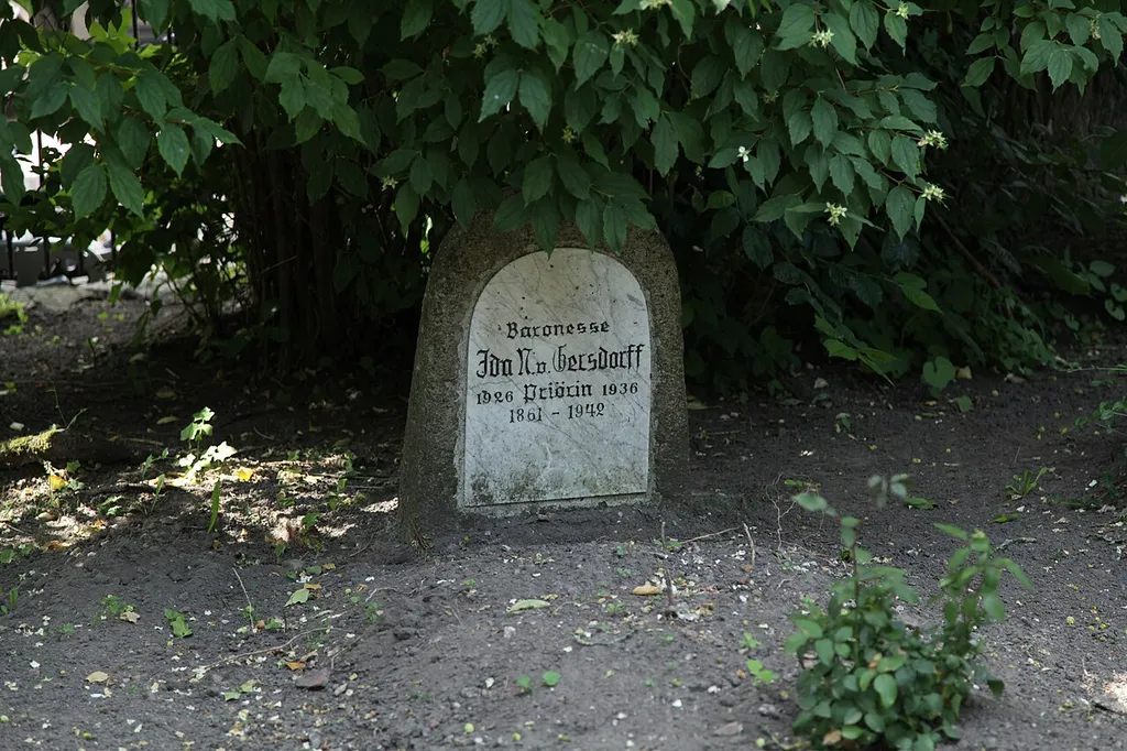 Klosterfriedhof, St.-Johannis-Kloster vor Schleswig in Schleswig