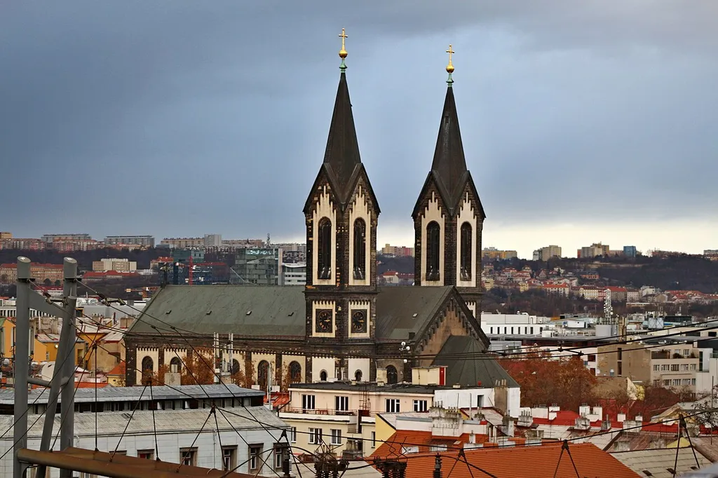 Kostel svatých Cyrila a Metoděje v Praze 8-Karlíně