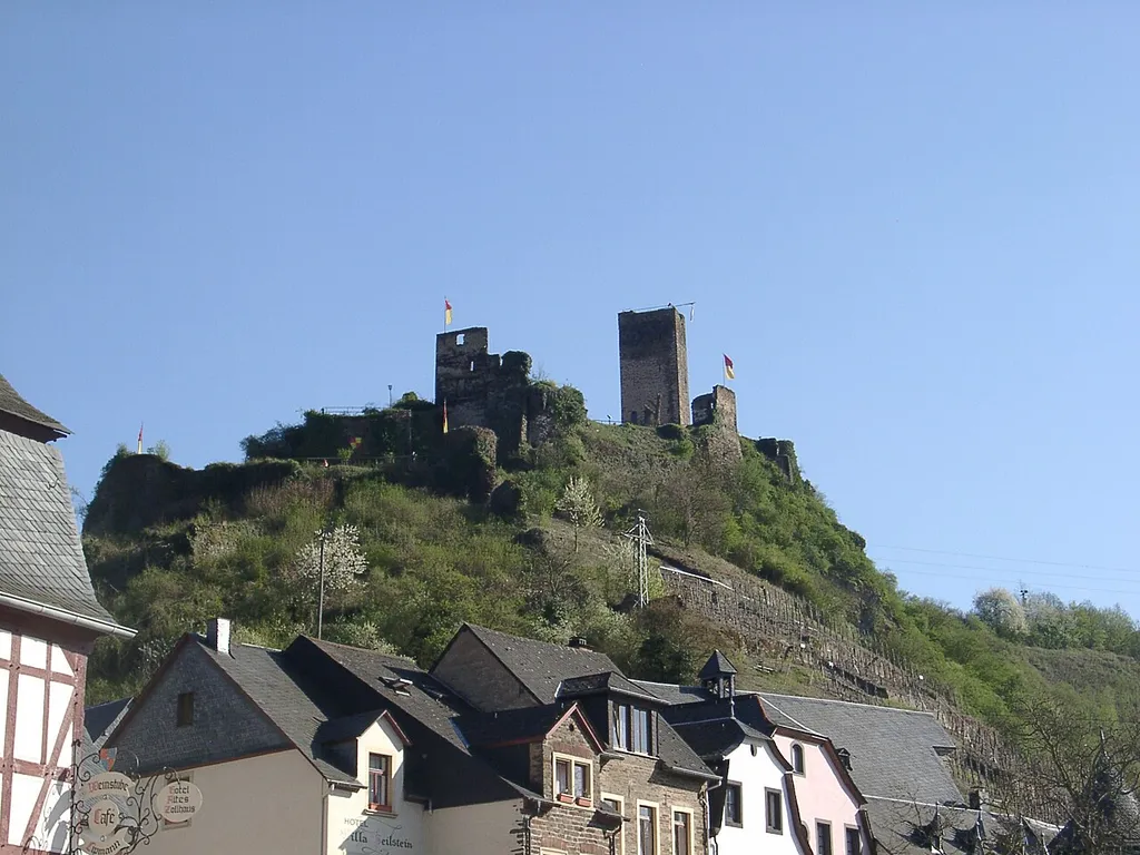 Beilstein (Mosel), Burg Metternich