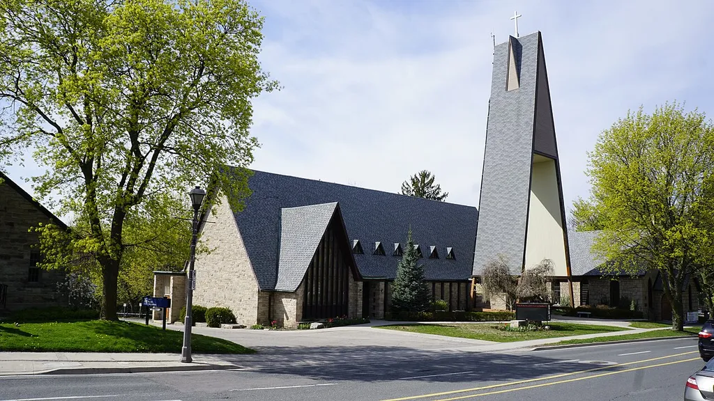 Ryerson United Church (church building in Hamilton, Ontario)