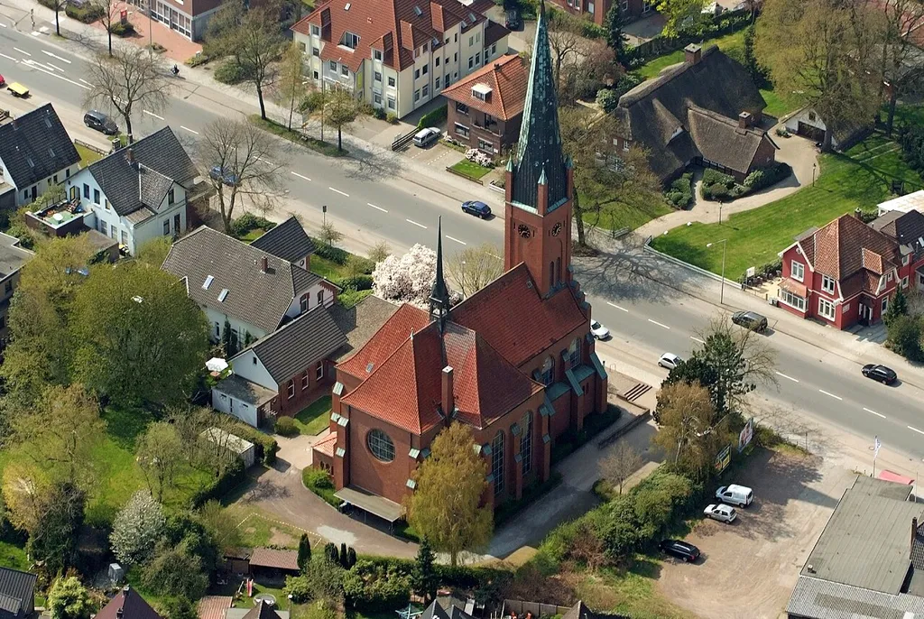 St.-Ansgari-Kirche, Oldenburg-Eversten / Fotoflug von Nordholz-Spieka nach Oldenburg und Papenburg