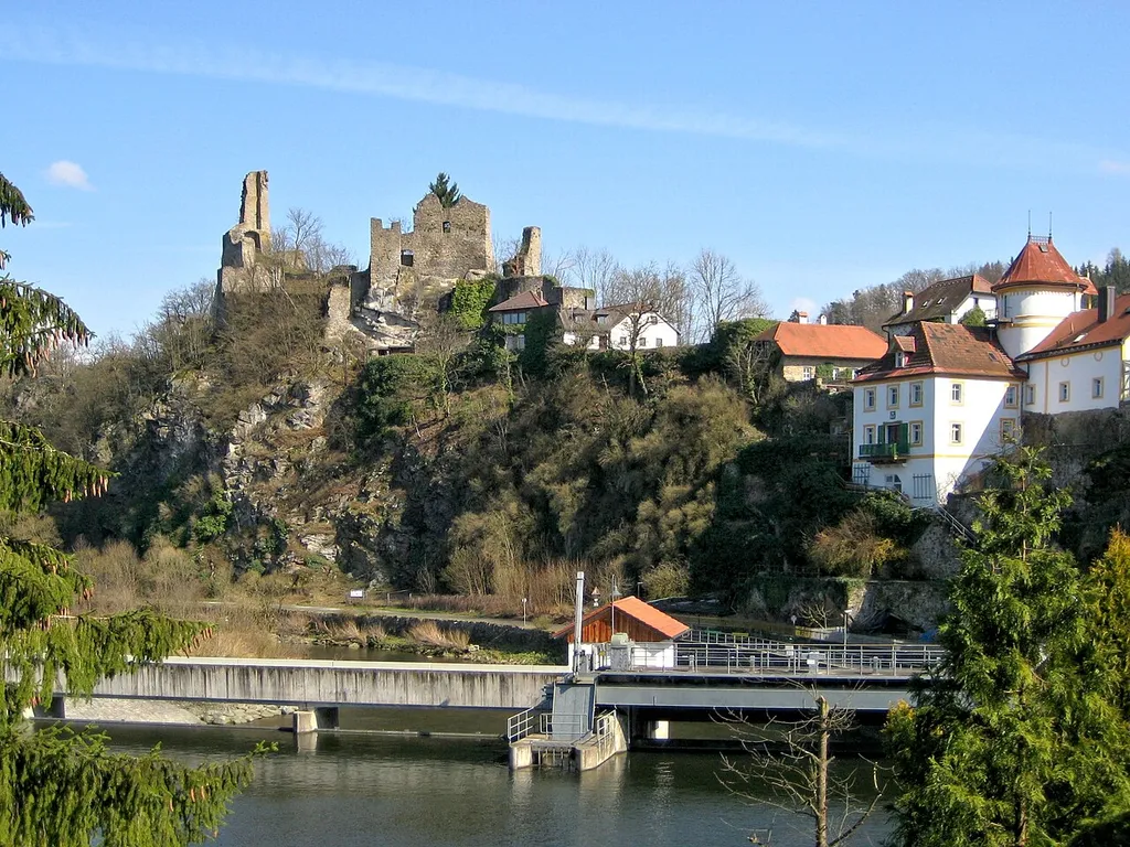 Castle ruin in Passau (Hals)