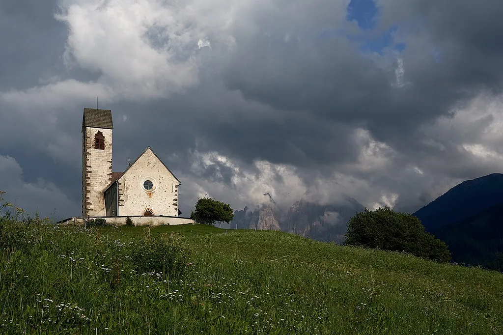 San Giacomo, Funes