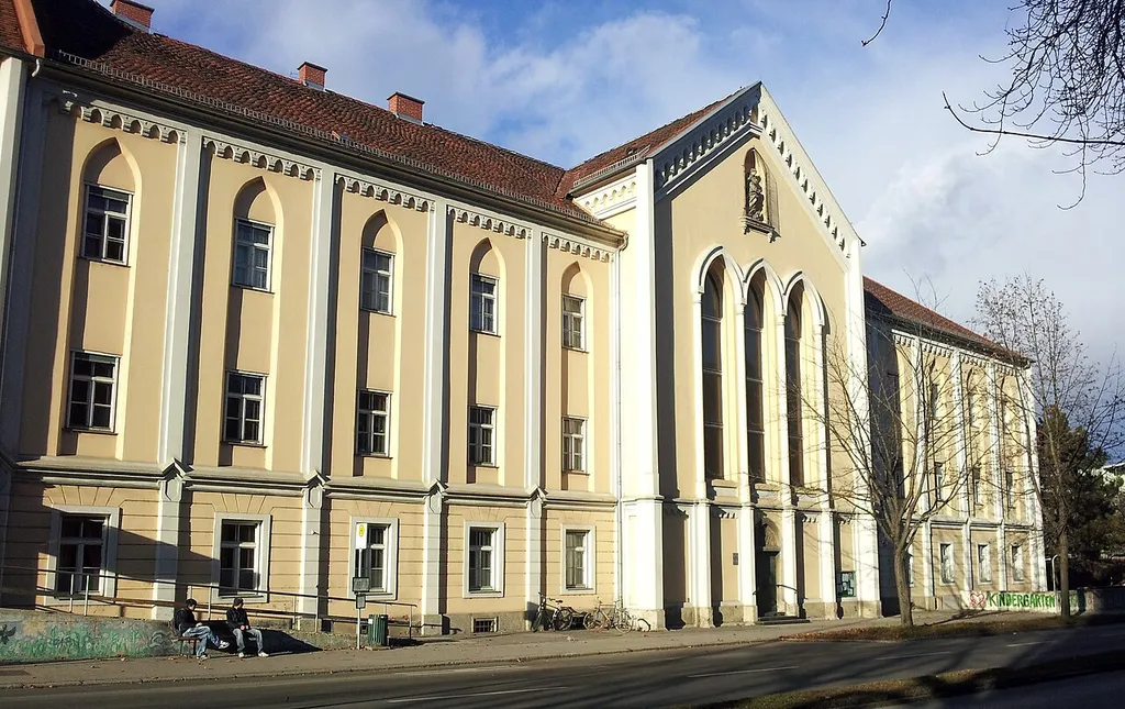 Kloster und Kirche der Frauen vom Guten Hirten, Schule für körperbehinderte Kinder