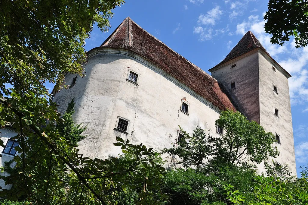 Hochburg Hausenbach, Hausenbach, Gemeinde karlstetten