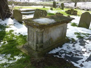 Unidentified monument in the churchyard approximately 2m south of porch to Church Of St Bartholomew
