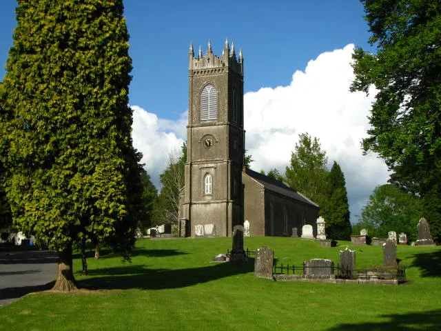 Saint Mary's Church Castlecomer This Church, just outside Castlecomer, has an impressive entrance, through large wrought iron gates. There is a very nice walk up to the Church and many interesting tombstones.
