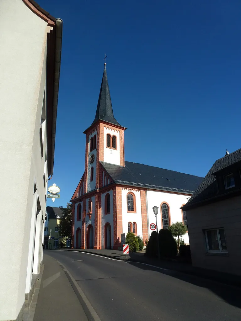 Katholische Pfarrkirche St Joseph Stadtkyll