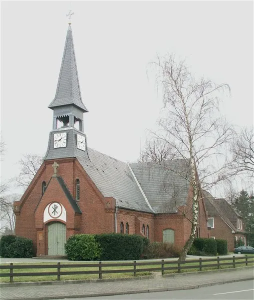 Kirche von Hennstedt im Kreis Steinburg -- Church of Hennstedt (Steinburg), Germany