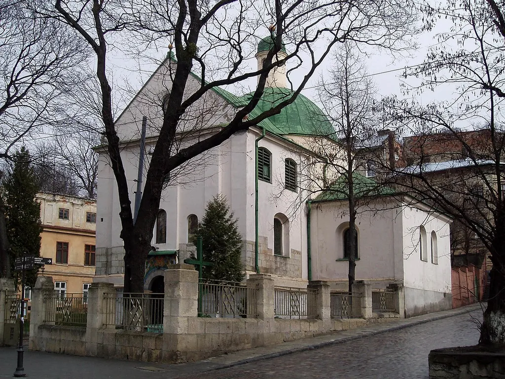 Церква святого Миколая на вулиці Хмельницького у Львові. Збудована не пізніше середини XIV ст.