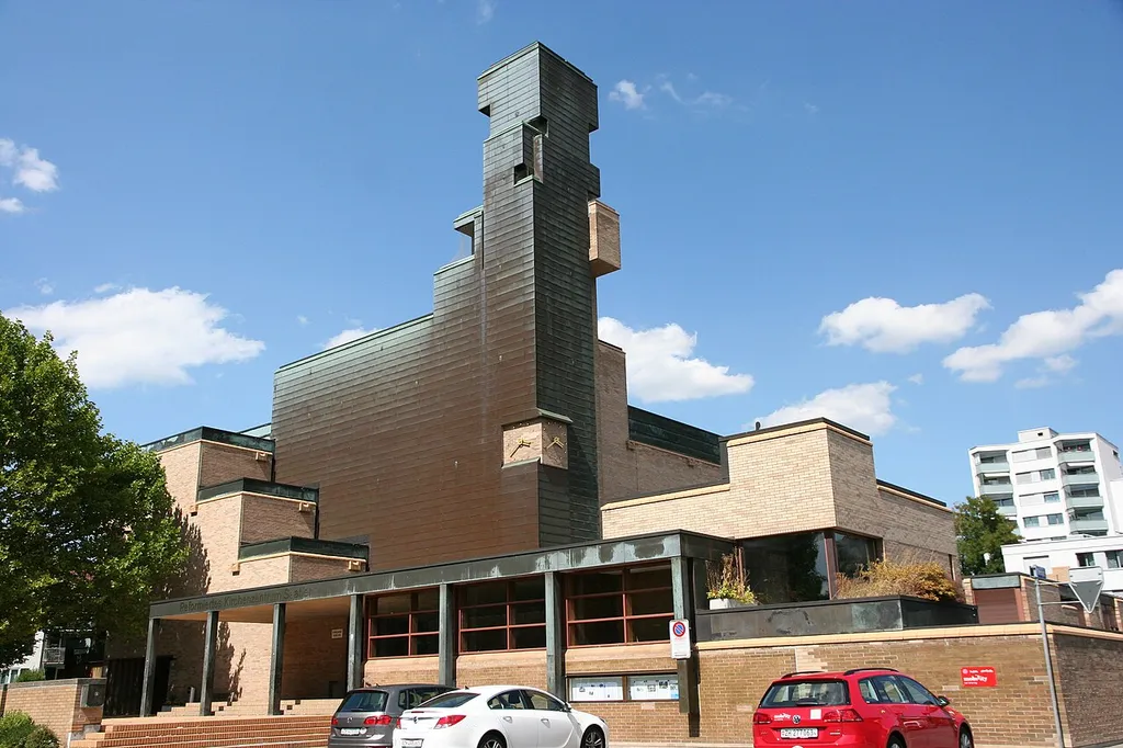 Evangelisch-reformierte Kirche Saatlen in Zürich-Schwamendingen