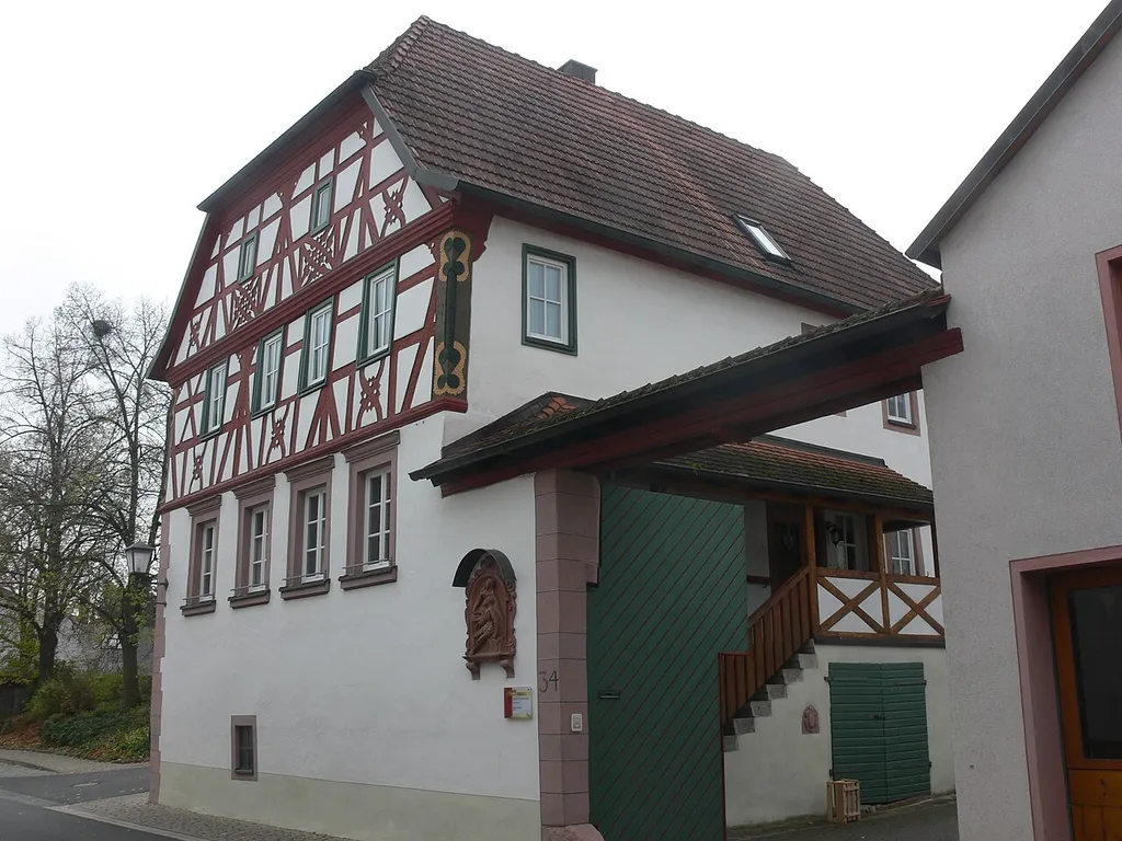 Hoftor Würzburger Straße 34 in Erlabrunn