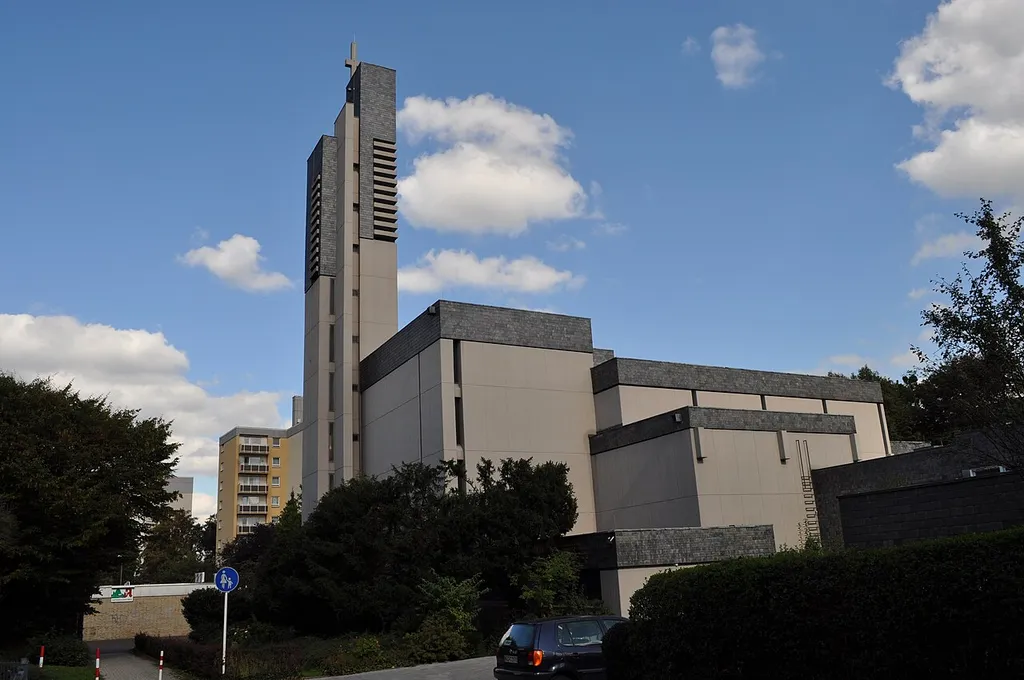 Herz Jesu Kirche im Bad Homburger Ortsteil Gartenfeld