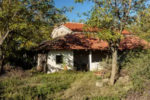 Holy Trinity Church