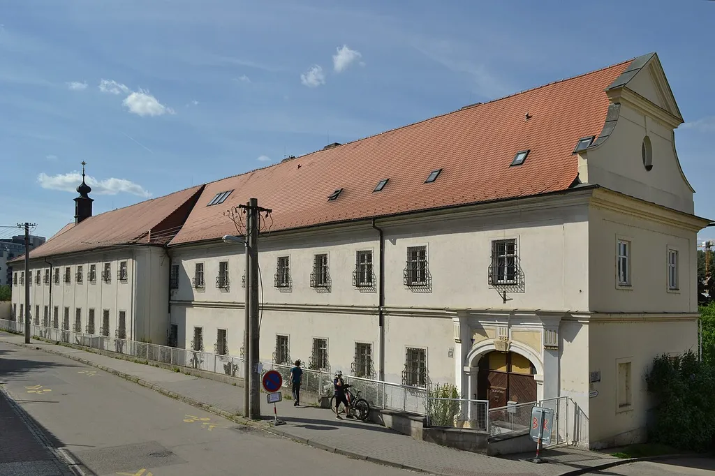 Brno - klášter Alžbětinek. Jižní křídlo.