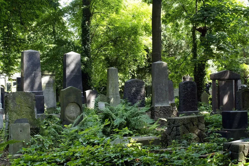 Old Jewish Cemetery