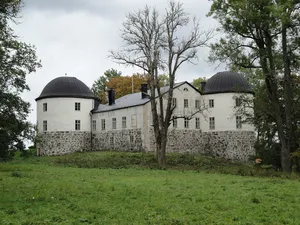 Penningby Castle