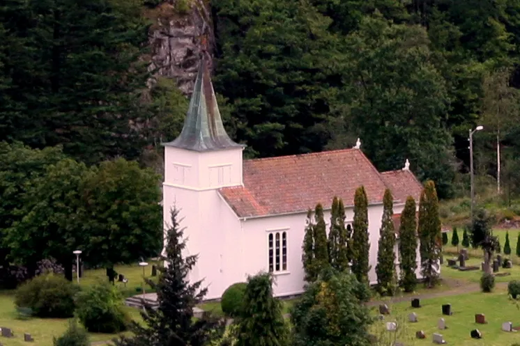 Åna-Sira kirke