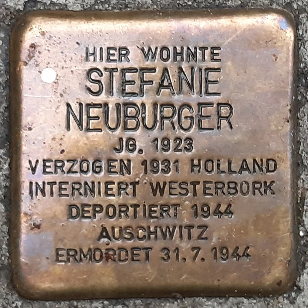 Stolperstein für Stefanie Neuburger in Hamburg-Eppendorf