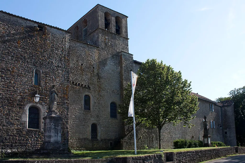 The church and the house of the Abbess of Nonenque adjacent to the parish church<;.