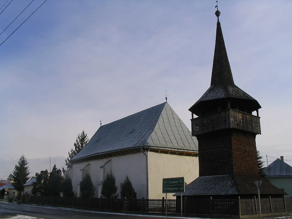 The wooden bell tower of Kölcse.