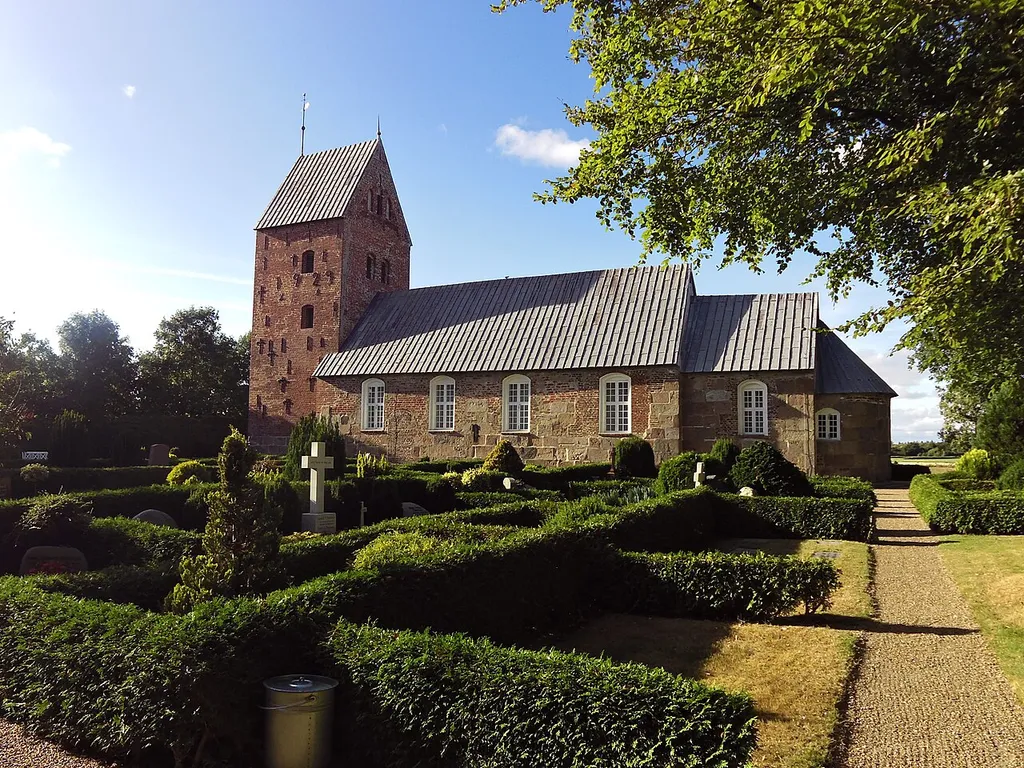 Mjolden Kirke