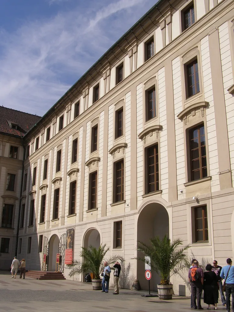 Pražský hrad, 2. hradní nádvoří