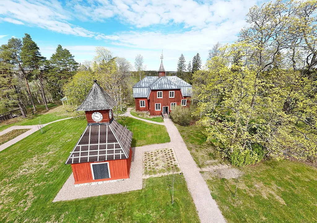 Koskis bruksyrka i Salo i Finland. Före detta Antskogs brukskyrka.