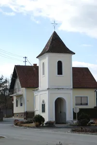 Kath. Filialkirche Hl. Dreifaltigkeit