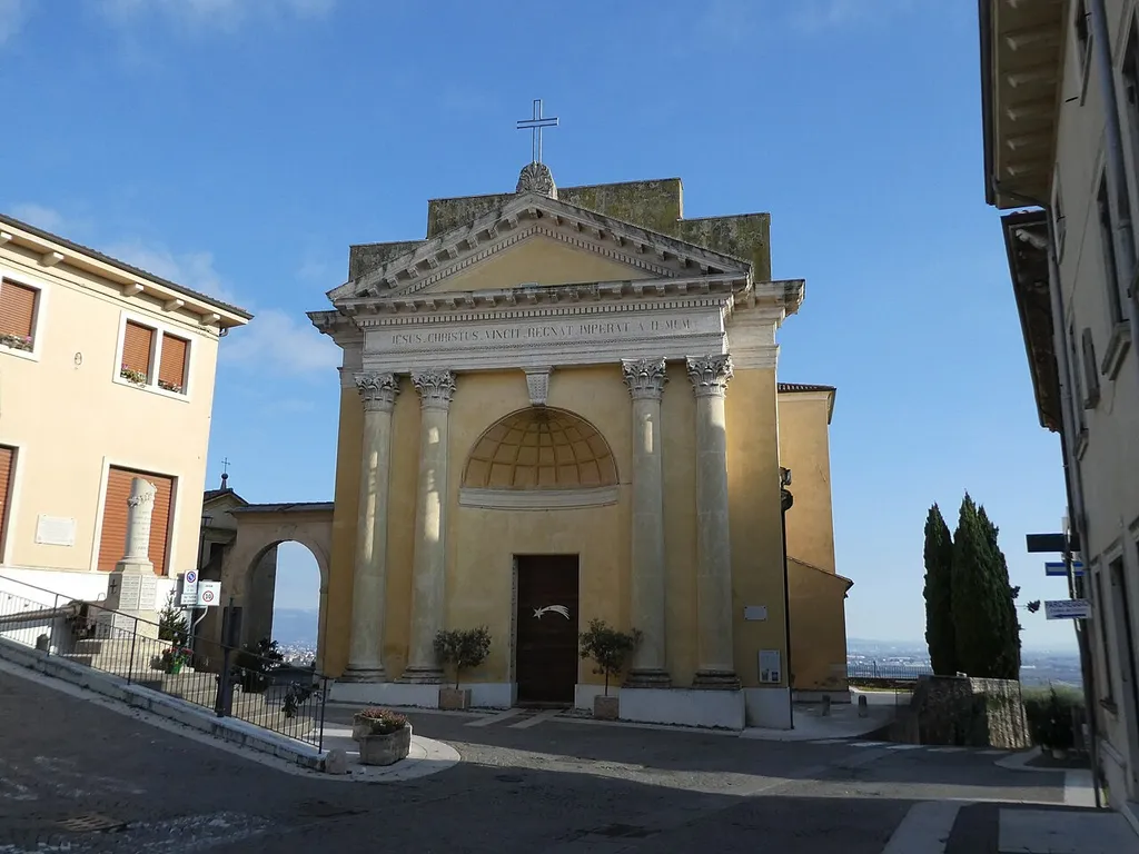 Palazzolo (Sona, Veneto, Italy), Saints James and Justina church