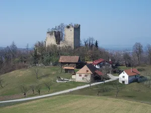 Rifnik Castle