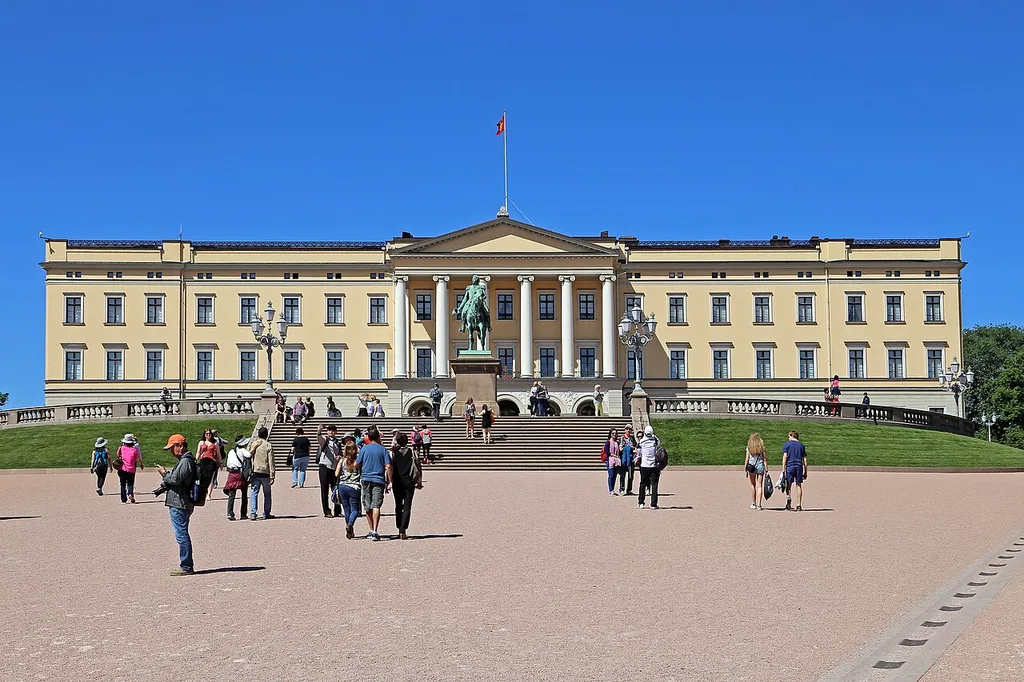 Castle of Oslo (main front with castle square). It serves as the royal palace of the king.