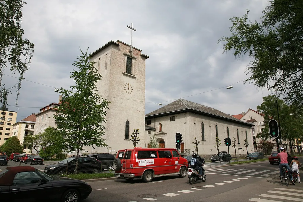 Majorstuen kirke, a church at Kirkeveien, Oslo