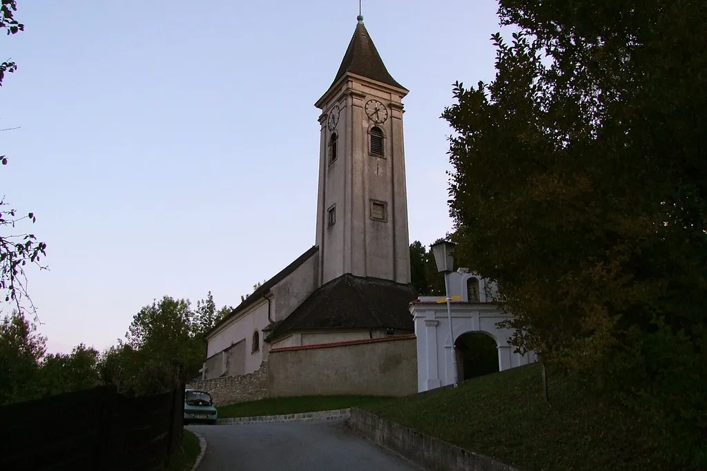 Kath. Pfarrkirche Maria Trost