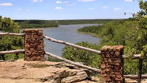 Lake Mineral Wells State Park & Trailway