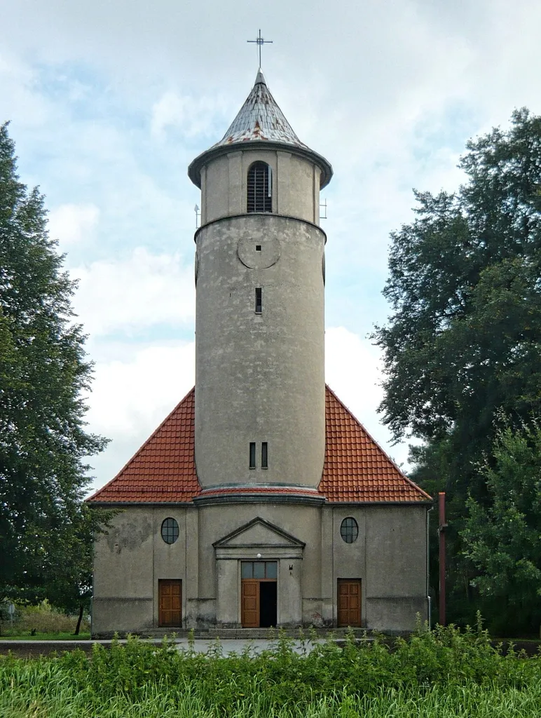 Kościół filialny pw. Chrystusa Króla we wsi Grabowiec, woj. kujawsko-pomorskie.
