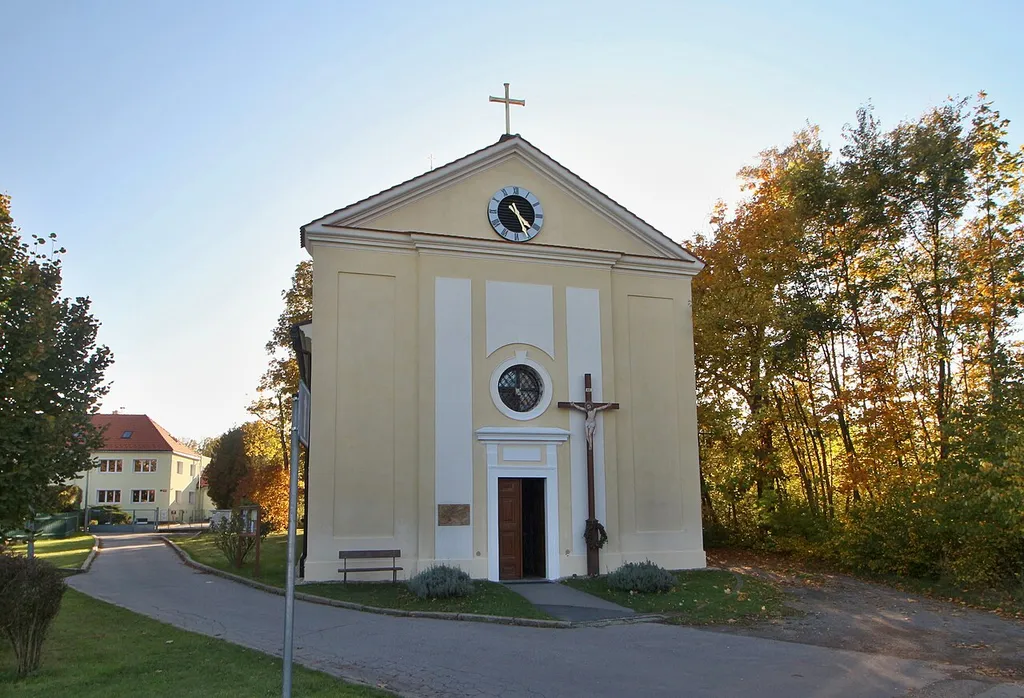Kostel Povýšení svatého Kříže v Praze-Kolodějích