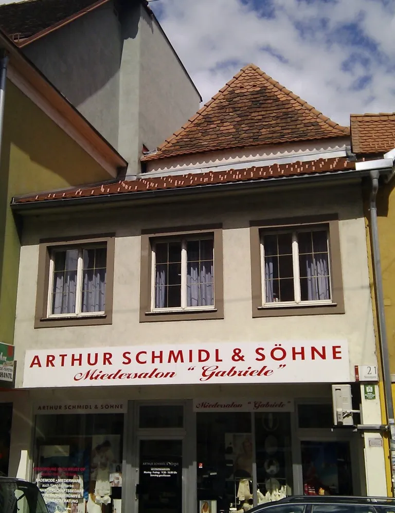 Ehem. Wehrturm des Franziskanerklosters, Neutorgasse 21, Graz