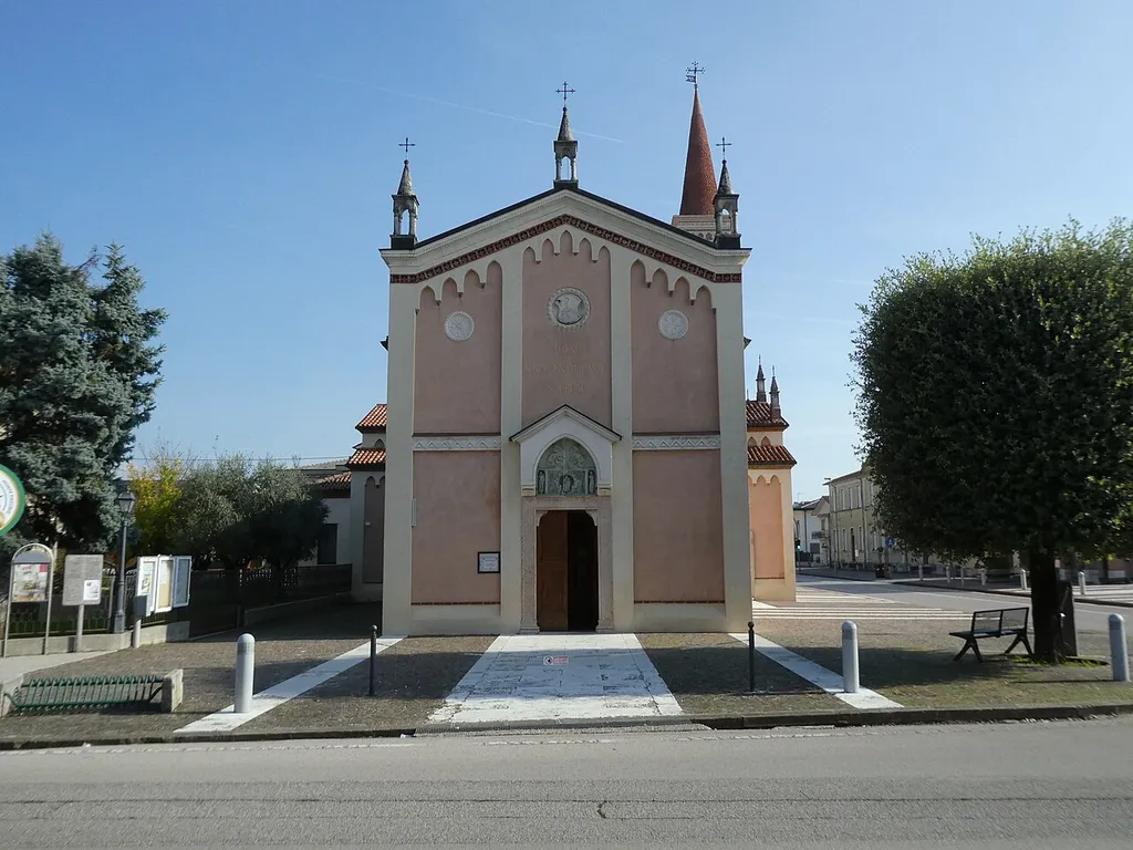 Molina (Malo, Veneto, Italy), Saint Mary church