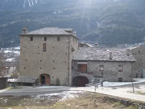Pascal de la Ruine Castle