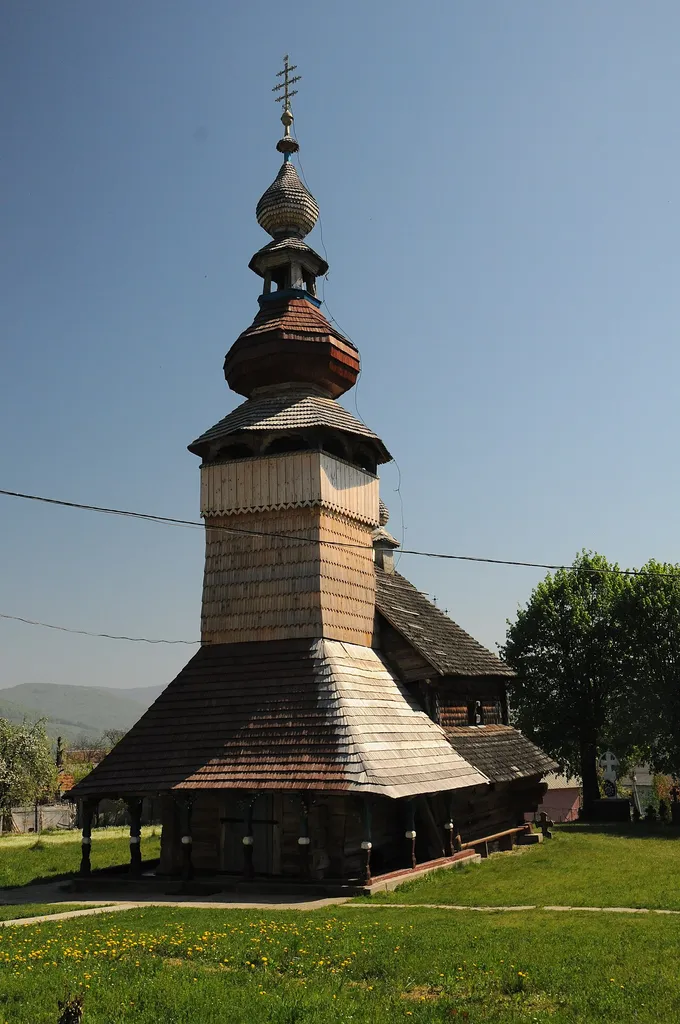 Церква святого Миколая у Сваляві.