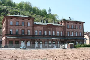 station building at Miltenberg central station