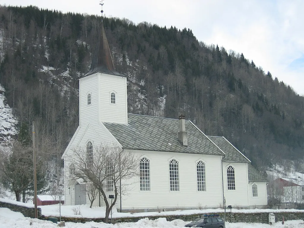 Oppheim kyrkje, Voss, Hordaland, Norway