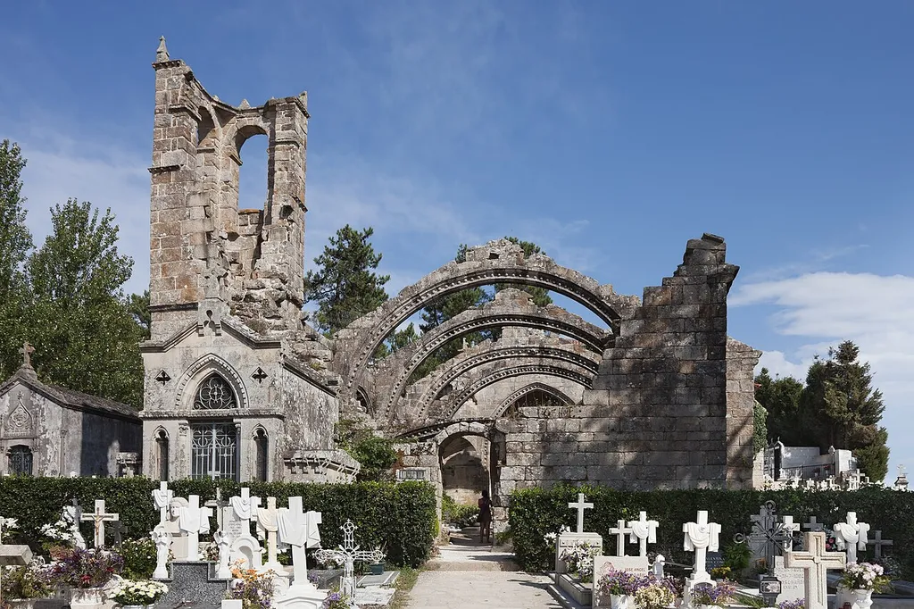 Arches of ‪Ancient Saint Mary church in Cambados‬, Galicia (Spain)
