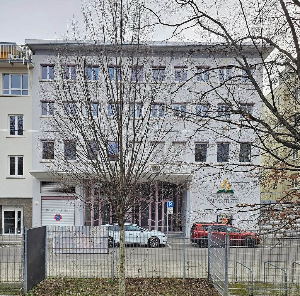 Stuttgart, Kirche der Siebenten-Tage-Adventisten (05).jpg