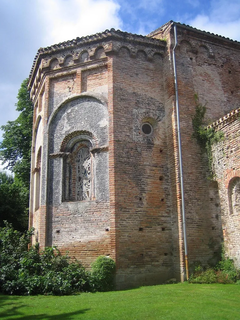 Chevet de l'Abbaye de Combelongue (Rimont, Ariège, France).
